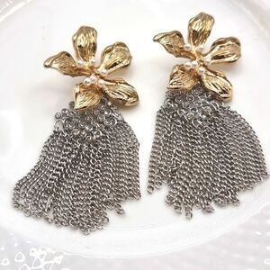 ZARA Charisma flower chain fringe rhinestone dangle earrings | NWOT